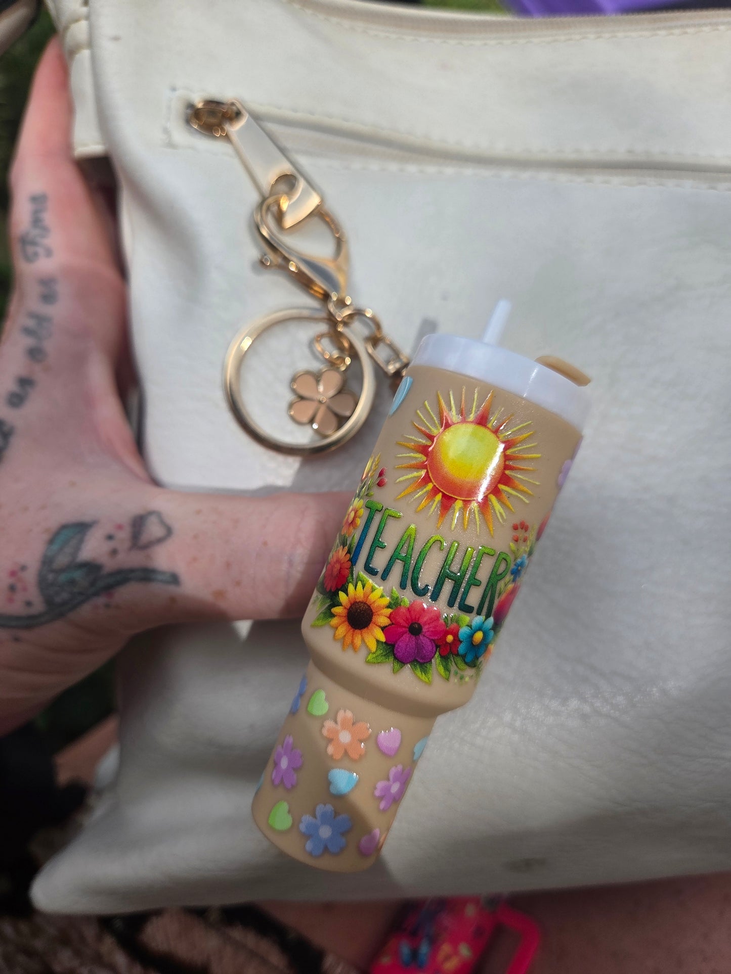 🍎 Teacher Gifts 🍎 Pens, Badge Reels & Tumbler Keychains